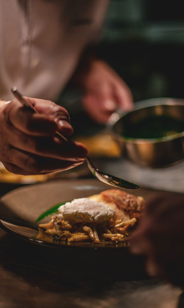 Serving-chef Serving-chef
